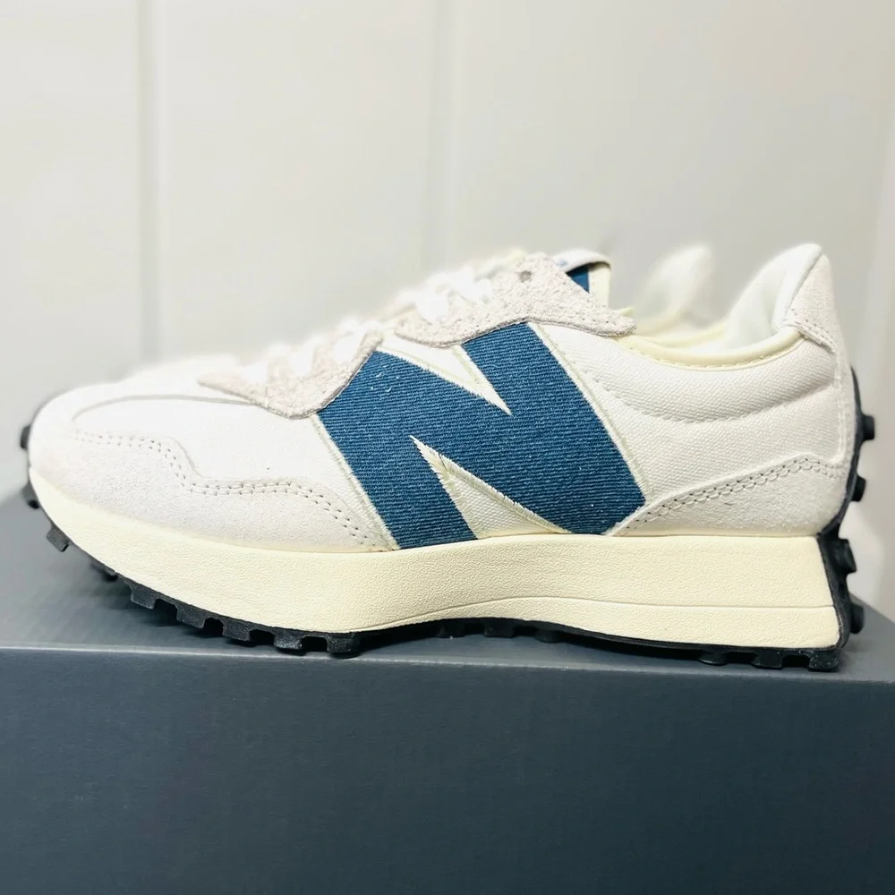New Balance 327 Casual Womens Sneakers Shoes White Canvas Blue ~ various sizes ~ - Picture 2 of 14